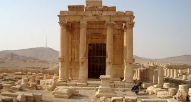ПАЃА УШТЕ ЕДНО ЛЕГЛО НА ЏИХАДИСТИТЕ: Силите на Асад влегоа во Палмира!