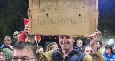 Хрватска ја критикува Германија за “поканата на бегалците”