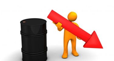 Нафтата повторно „се лизга“ под 40 долари