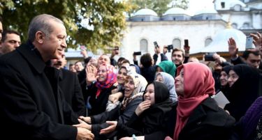 Турската лира поскапе по победата на Ердоган