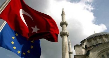 ИЗВЕШТАЈ НА ЕУ: Хан ја повика Турција да го смири насилството во земјата