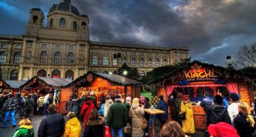 (ГАЛЕРИЈА) БОЖИЌНИ СЛАТКИ И ПРАЗНИЧНА АТМОСФЕРА: Најубавите божиќни базари во Европа