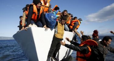 ЕУ и се заканува на Грција со „замрзнување“ на нејзиното членство во Шенген поради бегалците