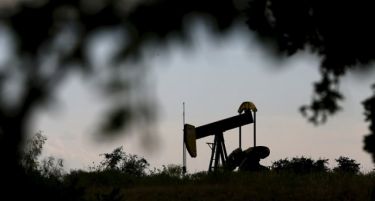 РУСИЈА ОБВИНУВА: Саудиска Арабија го дестабилизира пазарот на нафта