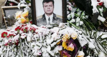 (ВИДЕО) ИЗВЕШТАЈ ОД ПАТОЛОГ: Туркмените се изживувале над мртвото тело на пилотот од соборениот руски авион!