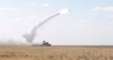 (ВИДЕО) MOЌНО ОРУЖЈЕ НА РУСИЈА: Уникатен ракетен систем кој прецизно пука во движење