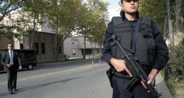 СПРЕЧЕН САМОУБИСТВЕН НАПАД ПЛАНИРАН ЗА НОВА ГОДИНА: Полицијата уапсила двајца поврзани со ИСИС во Анкара