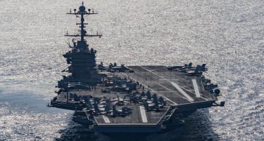 (ВИДЕО) Американската морнарица спрема напад врз ИСИС