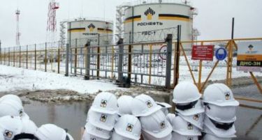 По Саудиска Арабија и Русија ги пушта акциите на своите нафтени компании на берзата