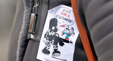 Париз ја одбележа годишнината од нападите врз „Шарли ебдо“