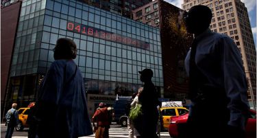 Заев ќе става бројчаник за враќање на украдените пари како на Тајмс сквер