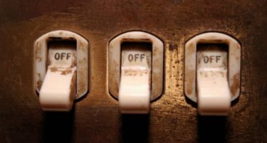 ПОРАЗИТЕЛНИ ПОДАТОЦИ: Како Македонците штедат на електрична енергија