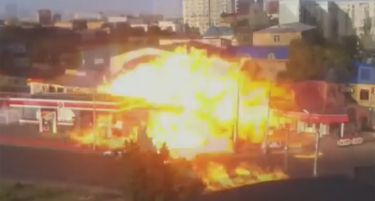 Голема експлозија на бензинска пумпа во Бјелина