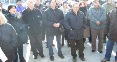 Исклучени од централно греење, исклучени од правдата!