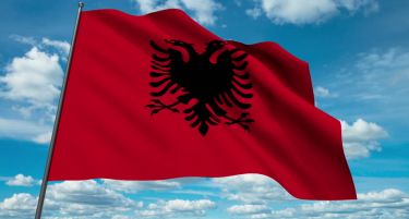НАБЛИЖУВА 1 ЈАНУАРИ: Се брише ли границата меѓу Косово и Албанија?