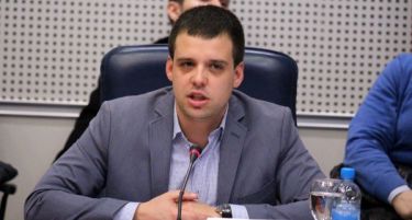СТЕФАН БОГОЕВ: Новата Влада ќе ги задржи младите во Македонија