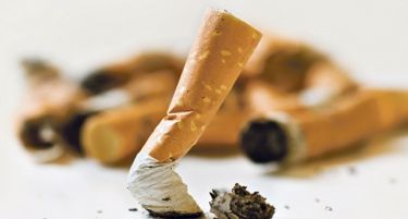 Хрватска ќе го ограничи пушењето на јавни места