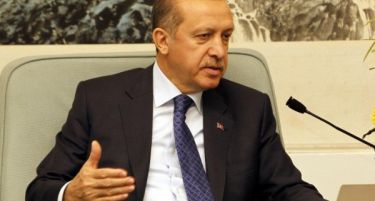 ЕРДОГАН ЛУТ НА БРИСЕЛ: ЕУ секогаш ја мамел и бил неискрен со Турција