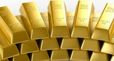 Доларот зајакна, златото „падна“