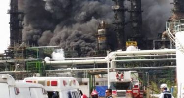 ВИДЕО:Експлодираше рафинерија во Мексико, над 100 повредени