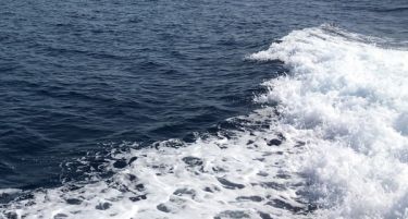 ЕГЕЈОТ ЗЕМА НОВИ ЖРТВИ: 4 жени и 1 дете се удавија на пат кон островот Самос