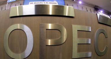 ОПЕК ги намали прогнозите за раст на глобалната побарувачка на нафта