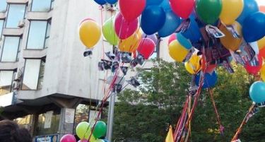 Шарена револуција: Секој граѓанин во Македонија ЗАДОЛЖЕН СО НОВИ 33О ЕВРА!