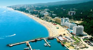 НЕ ОДЕТЕ НА НИВ: Кои се највалканите плажи на Црно Море?