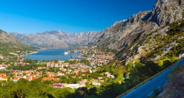 СЕ ЗА ТУРИСТИ: Црна Гора отвора туристички амбуланти за летната сезона