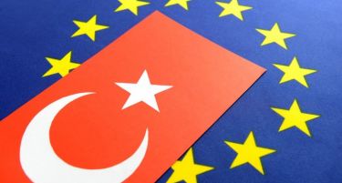 Европарламентот го замрзна укинувањето на визите за турските граѓани