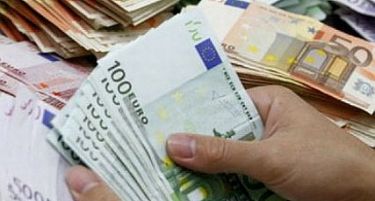 Губите ако ги менувате вашите пари од една во друга валута