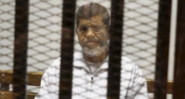 ПРЕСУДА: Морси осуден на доживотен затвор поради шпиунажа