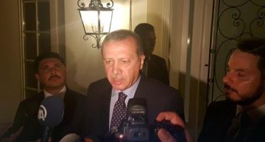 ФОТО: Ердоган се закани дека организаторите на обидот за државен удар ќе одговараат за предавство