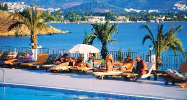 ТУРЦИЈА: Поевтини аранжмани после пучот, ќе издржи ли сезоната?