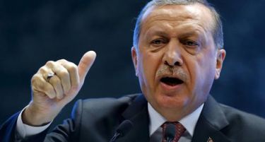 По неуспешниот обид за пуч во Турција уапсени 6.000 луѓе