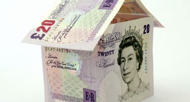 Платите во Велика Британија паѓаат најбрзо меѓу развиените земји
