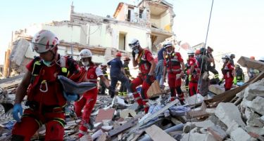 Бебе од осум месеци е најмладата жртва во земјотресот во Италија
