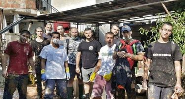 ХУМАНИТАРНА МИЗЕРИЈА: помошта се дели по партиска линија, координацијата на терен е никаква!