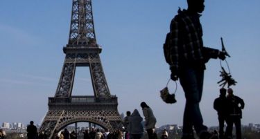 Колку пари изгуби Париз поради нападите?