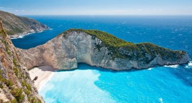 Кои од холивудските ѕвезди одмораат во Грција?