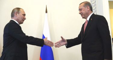 Путин и Ердоган стиснаа рака, „Турски поток“ ќе има!