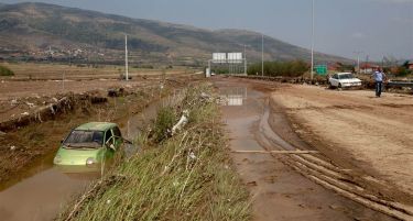 Зеленчукот во поплавените места ниту се јаде, ниту се откупува