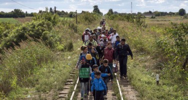 И Србија ќе се чува од мигрантите со огради по границите со Бугарија и Македонија