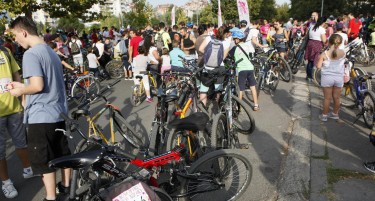 „Вози право, вози здраво2“ го размрда Скопје