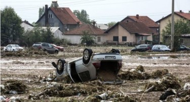 Над 3000 поплавени семејства добија пари од Црвен Крст