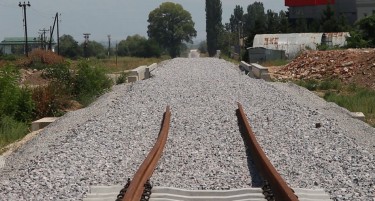 СДСМ прашува каде е пругата во Битола, МТВ вели каде ви се кредитите