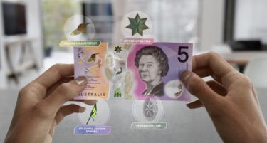 ВИДЕО: Банкнота од 5 австралиски долари – како да е од иднината!