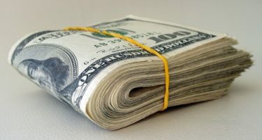 Зошто на валутните пазари доларот ослабна во однос на јенот?