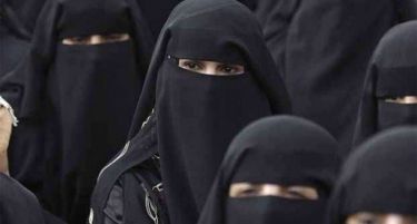 Нема носење бурки за жените во делови на Мосул
