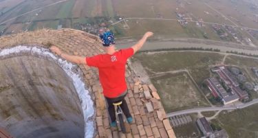 (ВИДЕО) „Livin’ on the edge“: Романец го запрепасти светот-лудост или храброст?